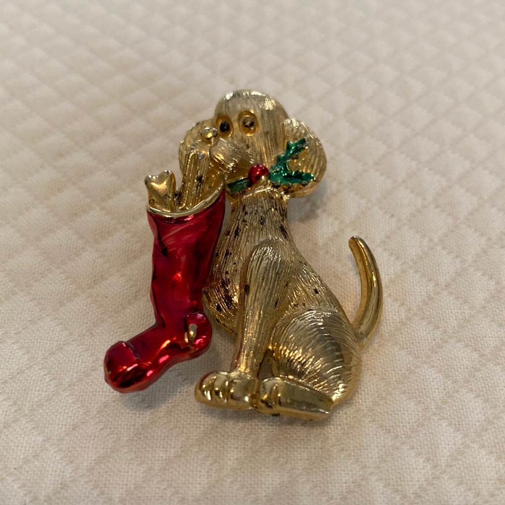 Gerry Christmas Vintage Gold Pin Brooch Dog Puppy Red Stocking Green Holiday